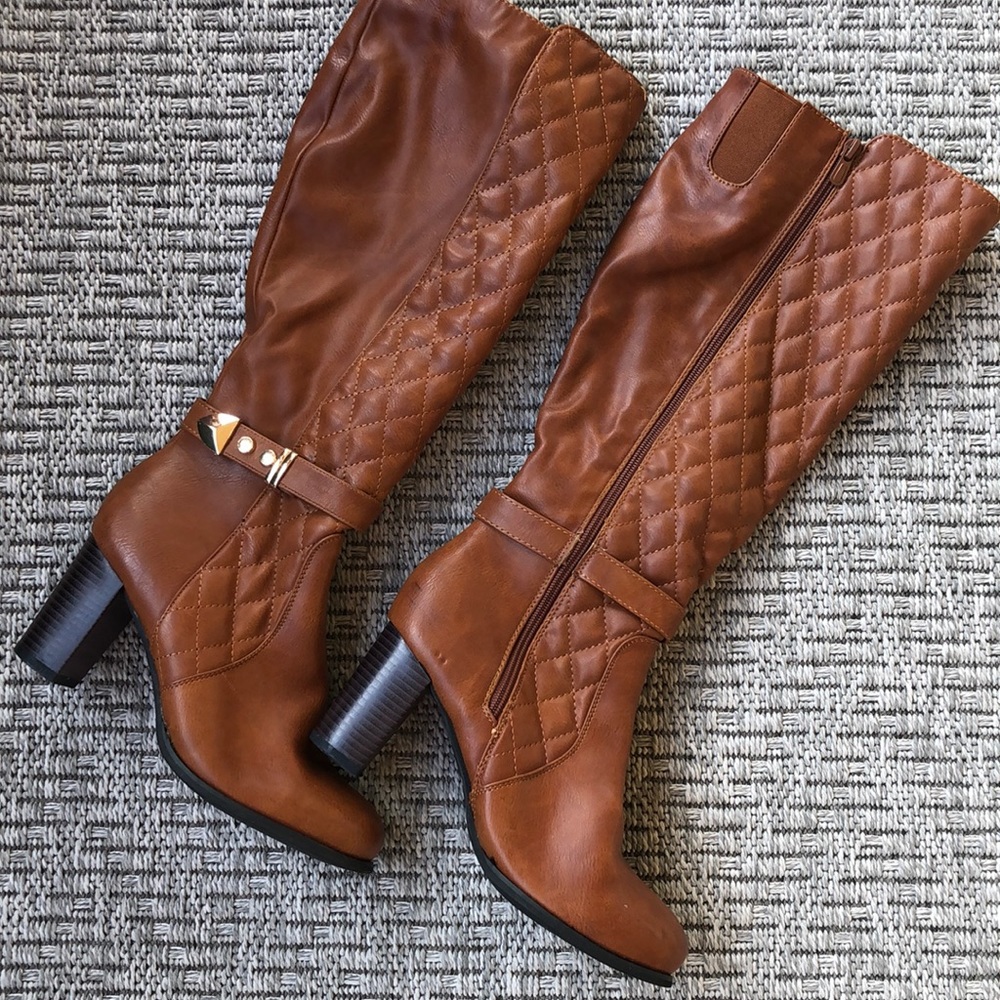 De Blossom Collection zipper sides 3” heel